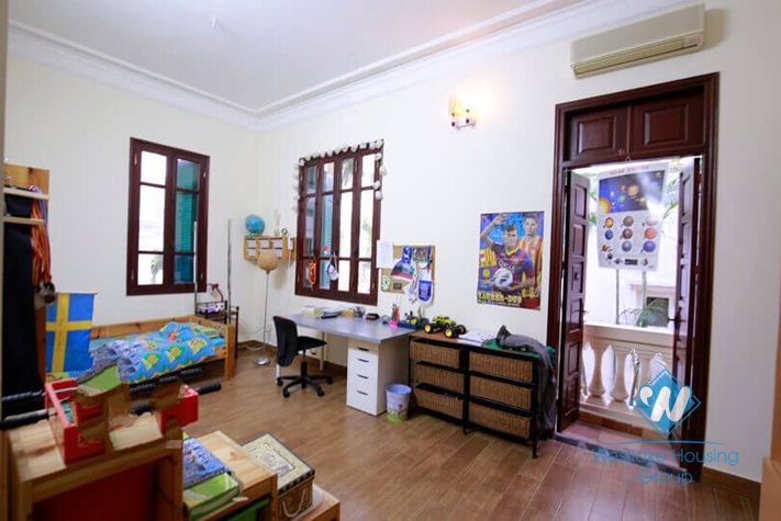 Spacious villa with swimming pool for rent in Tay Ho